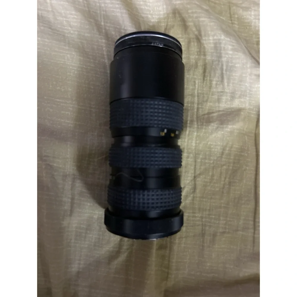Vivitar 70-150mm f/3.8 Manual Focus Zoom Lens Canon FD Mount Made in‎ Japan